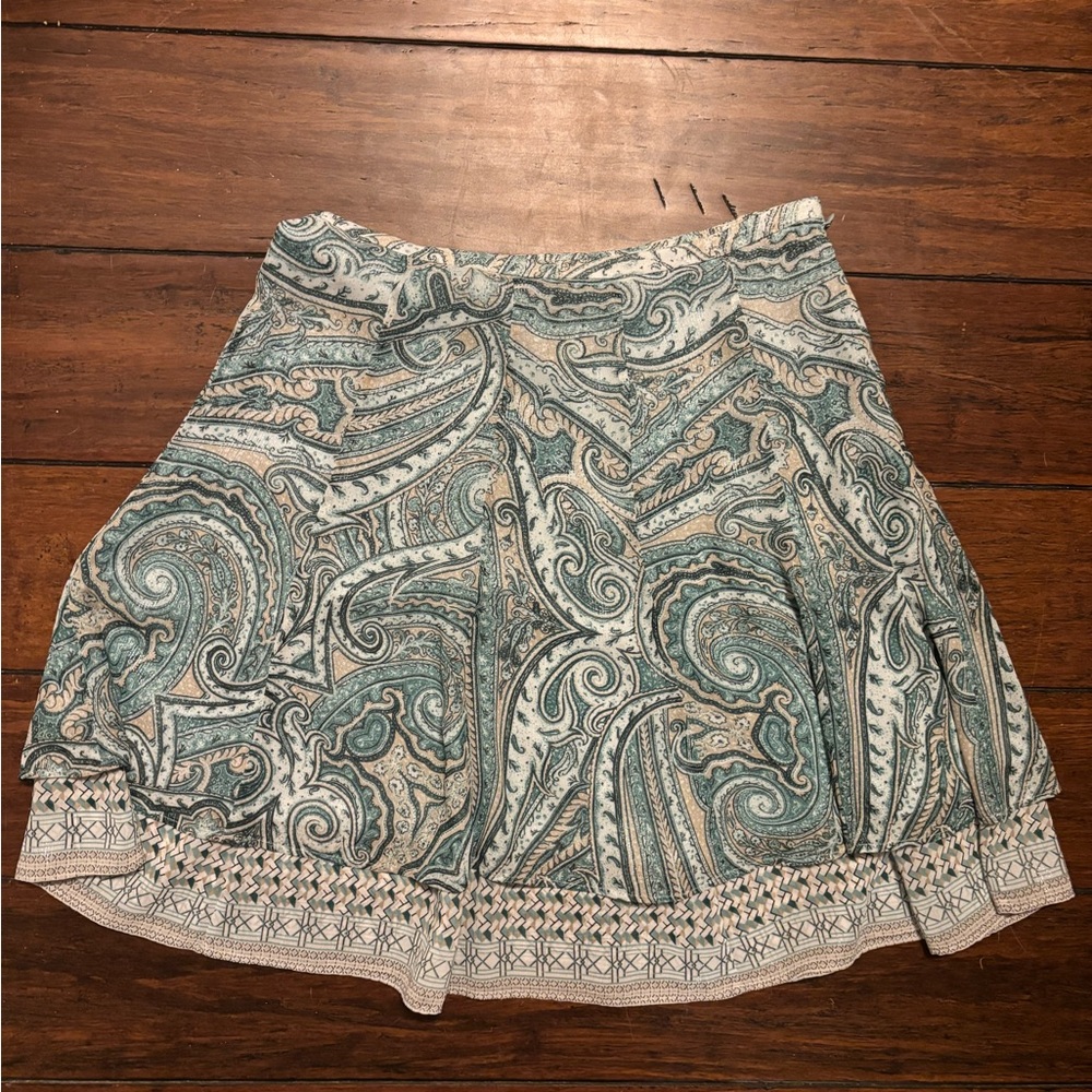 White House Black Market Teal and Cream Paisley Mini Skirt